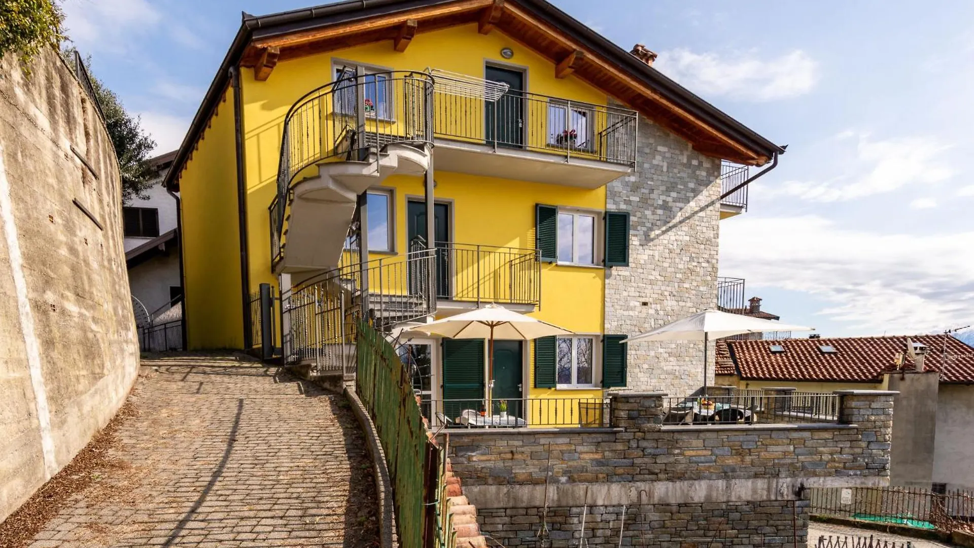 Apartment Raggio Di Sole Apartment B By Interhome Consiglio di Rumo