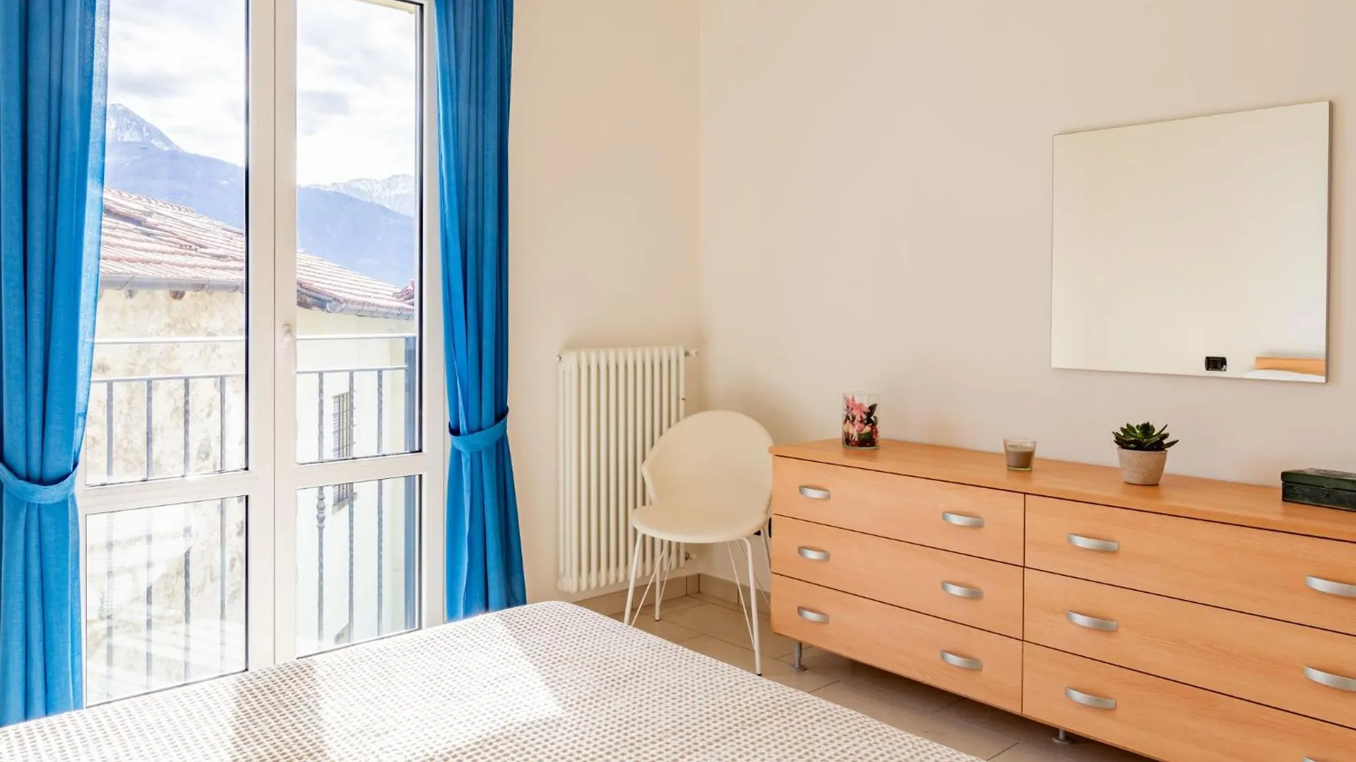 Apartment Raggio Di Sole Apartment B By Interhome Consiglio di Rumo